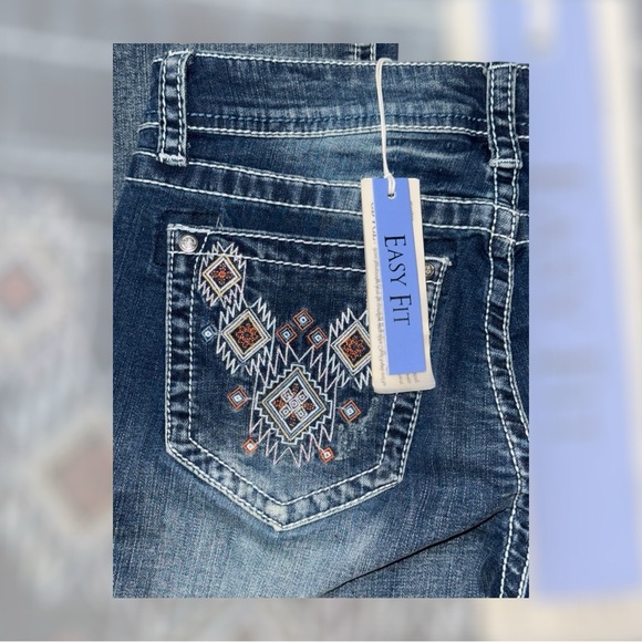 Grace in LA NWT Women's Deep Indigo Boot Cut Jeans With Aztec Pattern - Picture 9 of 9